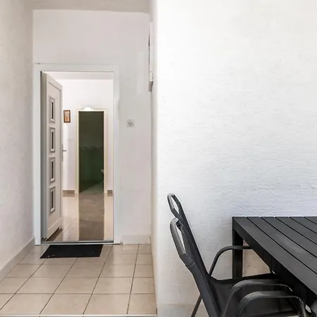 With Parking Space Nin, Zadar - 5797 דירה