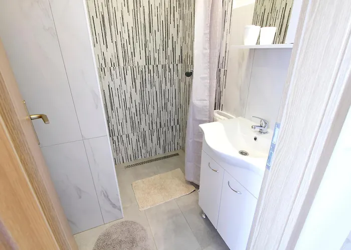 With Parking Space Nin, Zadar - 5797 Apartamento