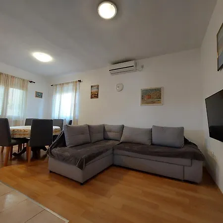 With A Parking Space Nin, Zadar - 5797 Apartment