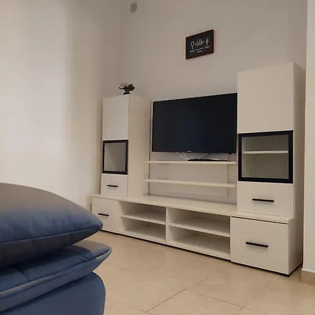 With A Parking Space Nin, Zadar - 5797 شقة