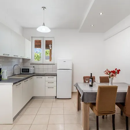 With Parking Space Nin, Zadar - 5797 Appartement *