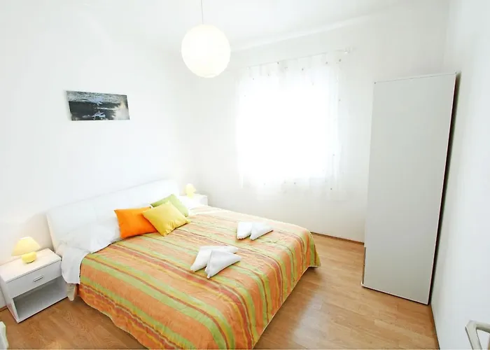 With Parking Space Nin, Zadar - 5797 Apartman Nin